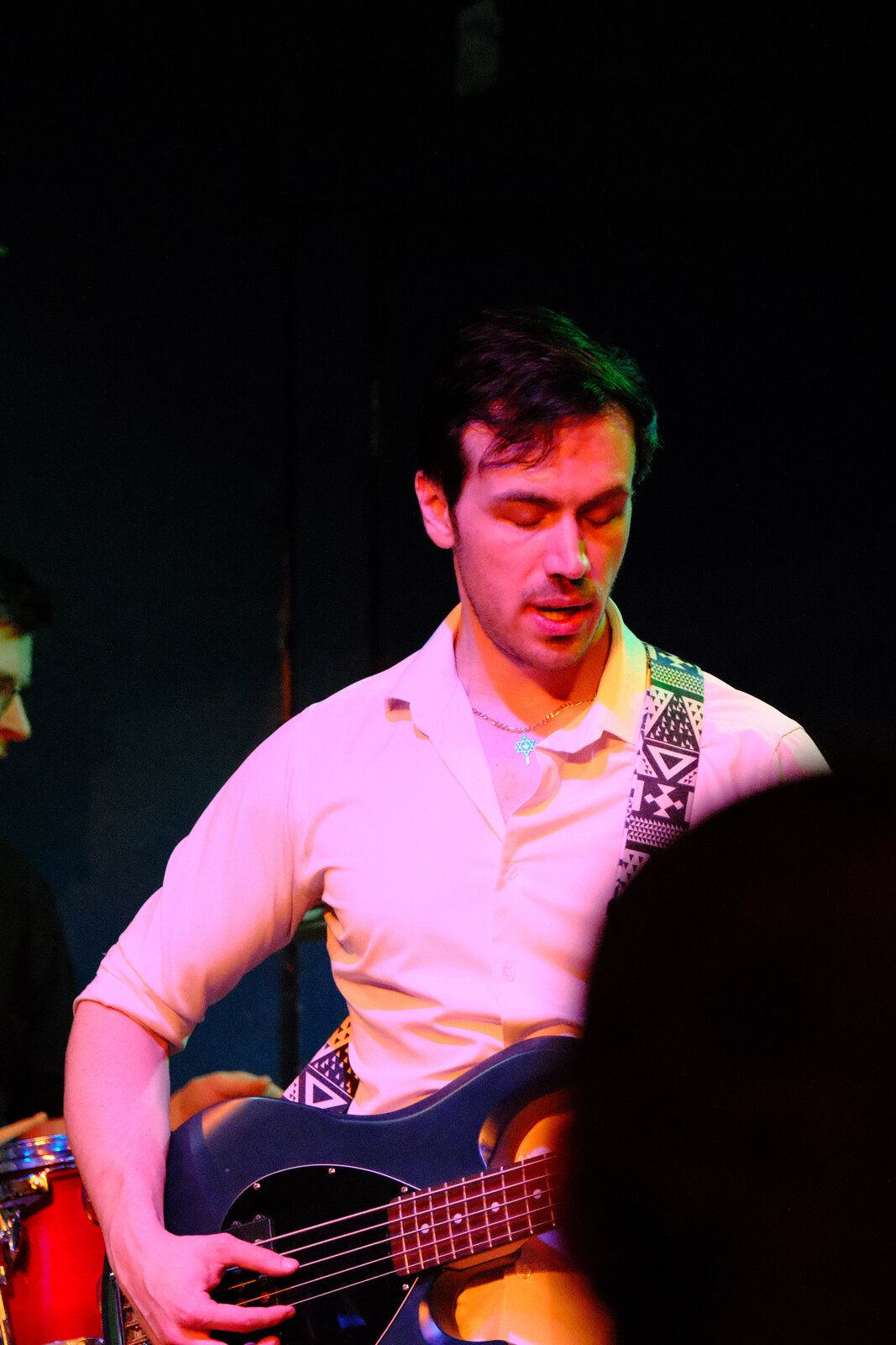 Midwest Honey's bassist mid-set at Phyllis' Musical Inn